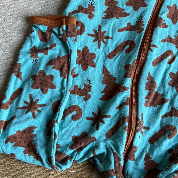 Kickee Pants 9-12 months Zip-Up Footless One Piece Christmas Cookies - Picture 5 of 16